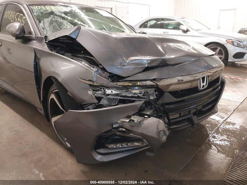 VIN 1HGCV2F36JA044464 2018 HONDA ACCORD SPORT 2.0T