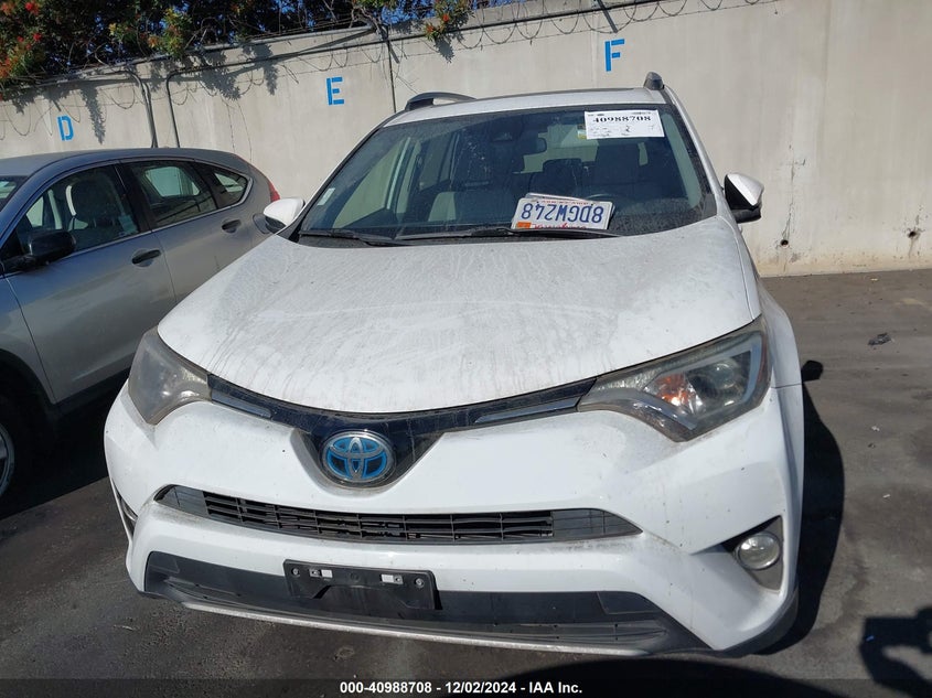 2018 TOYOTA RAV4 HYBRID XLE - JTMRJREV7JD203040