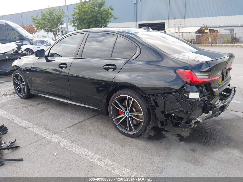 VIN 3MW39FF0XP8C96638 2023 BMW 3 Series, 330E no.3