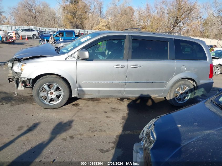 2016 Chrysler Town & Country Touring VIN: 2C4RC1BG2GR198322 Lot: 40989304