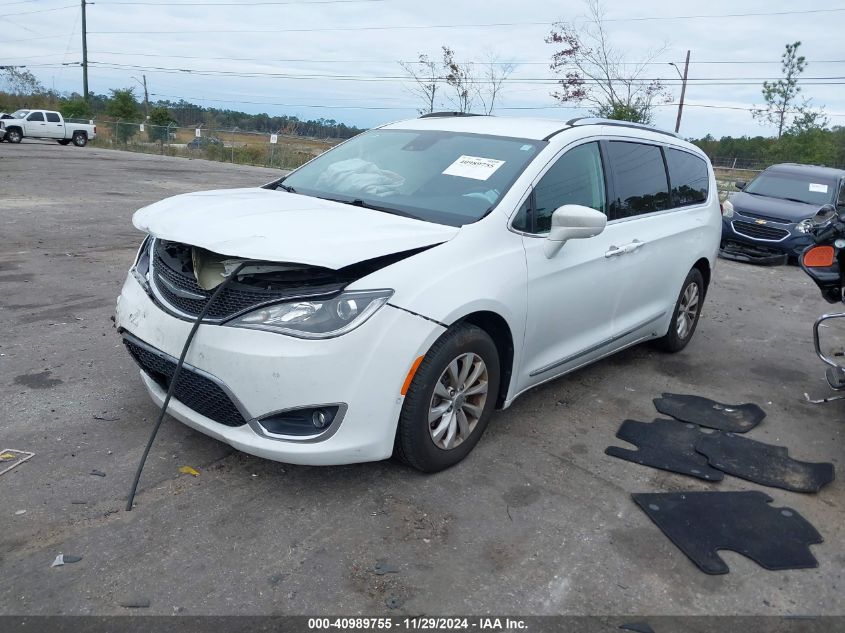 VIN 2C4RC1BG5JR269956 2018 Chrysler Pacifica, Touri... no.2