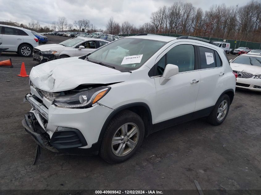 VIN KL7CJPSBXKB946872 2019 Chevrolet Trax, LT no.2