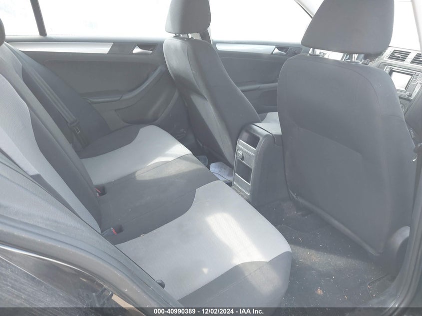 2017 VOLKSWAGEN JETTA VIN: 3VW2B7AJ2HM375428