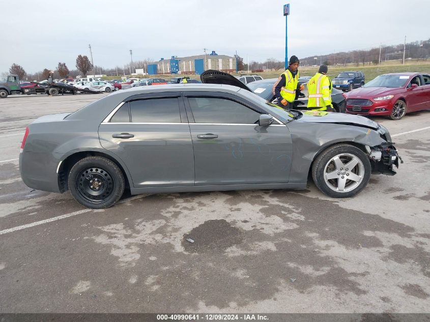 VIN 2C3CCAAG9JH117860 2018 Chrysler 300, Touring L no.14