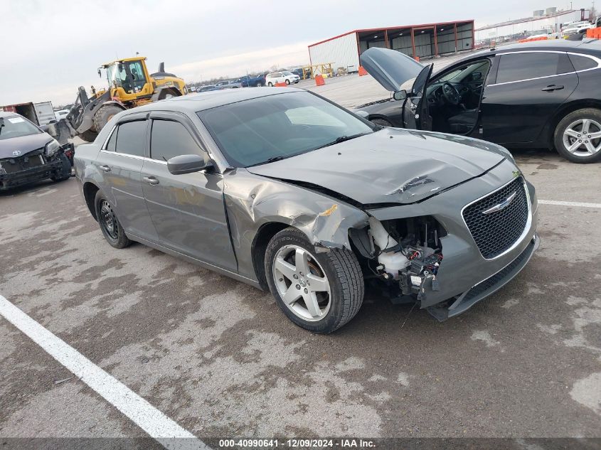 VIN 2C3CCAAG9JH117860 2018 Chrysler 300, Touring L no.1