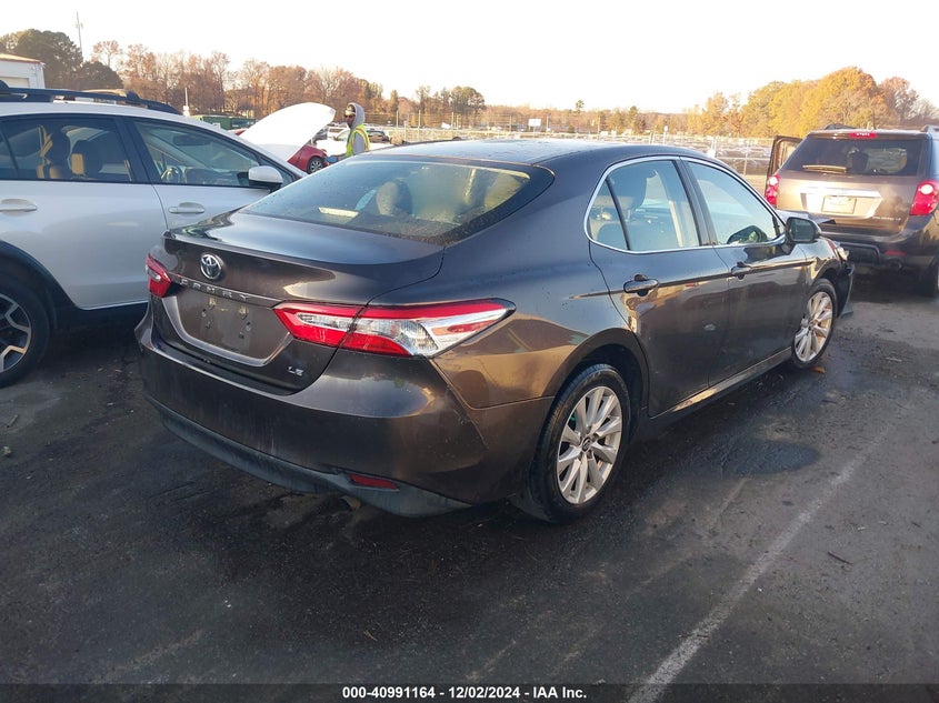 2018 TOYOTA CAMRY VIN: 4T1B11HK2JU648513