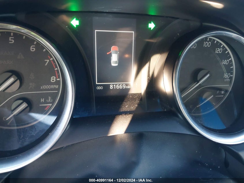 2018 TOYOTA CAMRY VIN: 4T1B11HK2JU648513