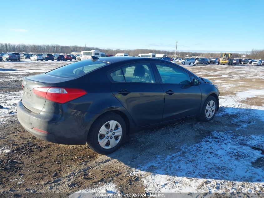 VIN KNAFK4A63G5476008 2016 KIA Forte, LX no.4