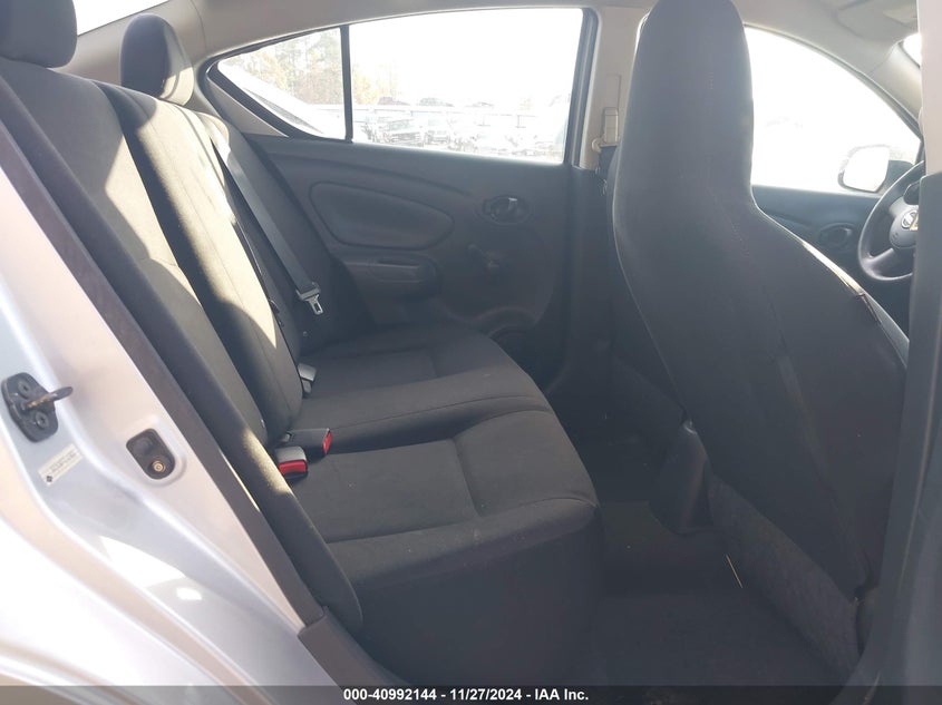 2012 Nissan Versa 1.6 S VIN: 3N1CN7AP7CL826633 Lot: 40992144