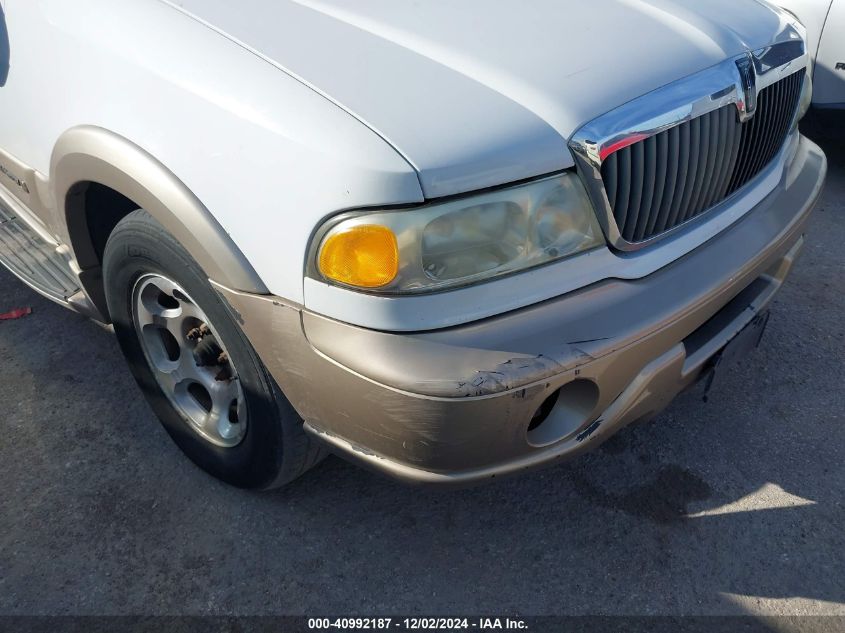 2002 Lincoln Navigator VIN: 5LMEU27R32LJ05037 Lot: 40992187