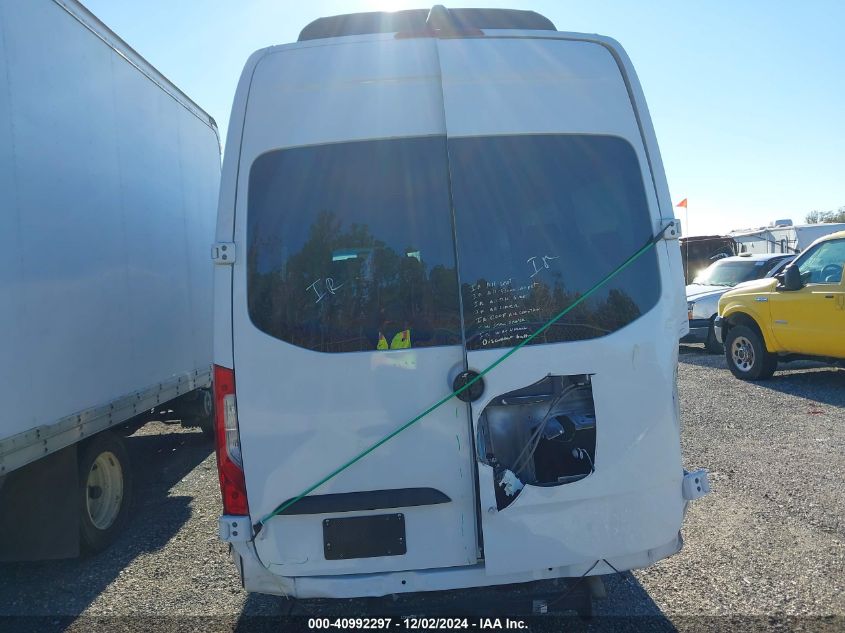 VIN WDZPF1CD3KT000934 2019 Mercedes-Benz Sprinter 2... no.16