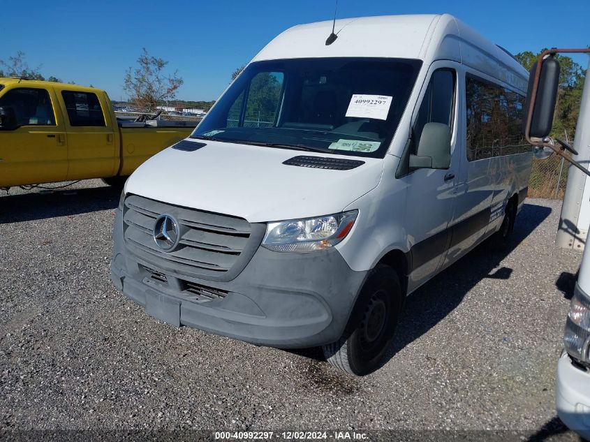 VIN WDZPF1CD3KT000934 2019 Mercedes-Benz Sprinter 2... no.2