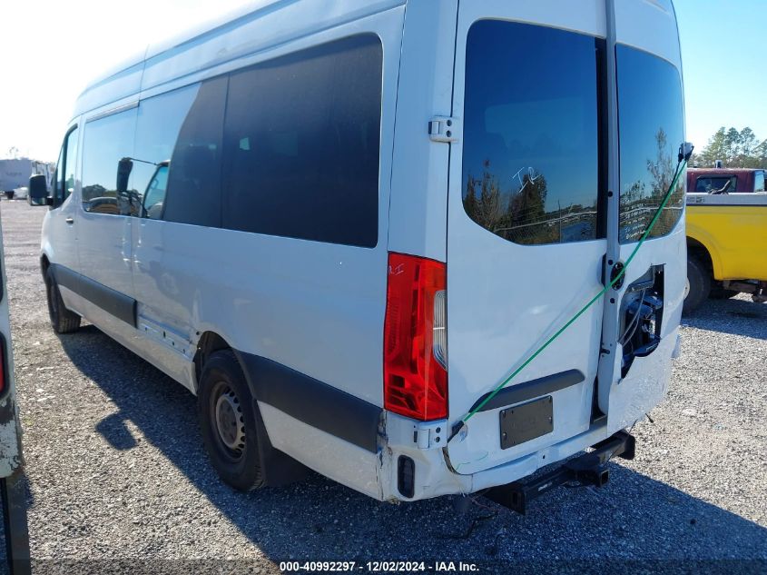 VIN WDZPF1CD3KT000934 2019 Mercedes-Benz Sprinter 2... no.3