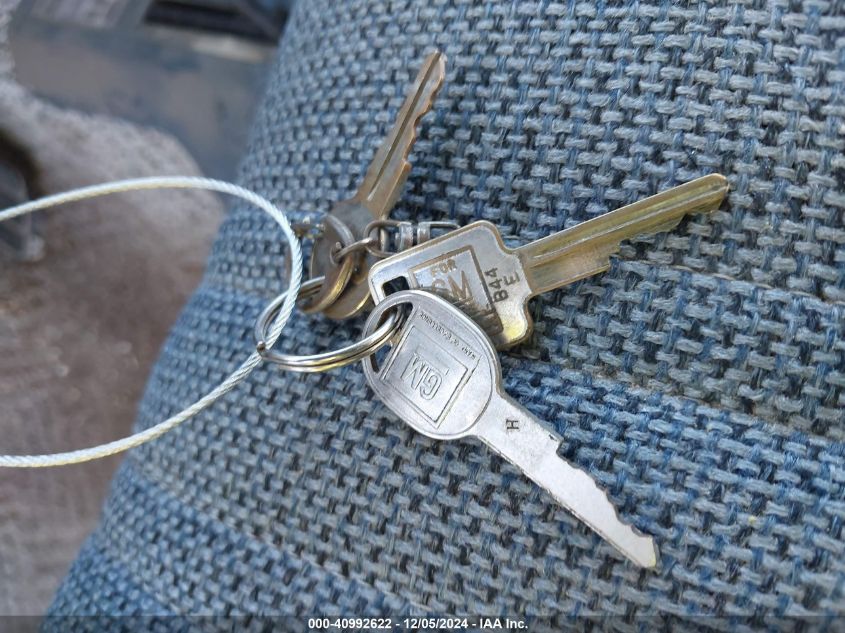 1991 Chevrolet Silverado VIN: 1GLDK14KXME162739 Lot: 40992622