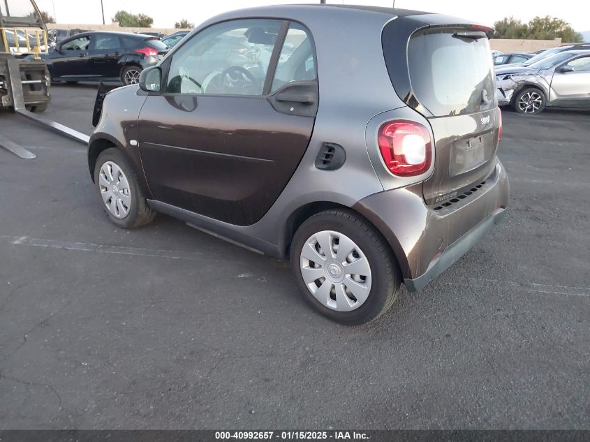 VIN WMEFJ9BA1JK262215 2018 Smart Fortwo, Electric D... no.3