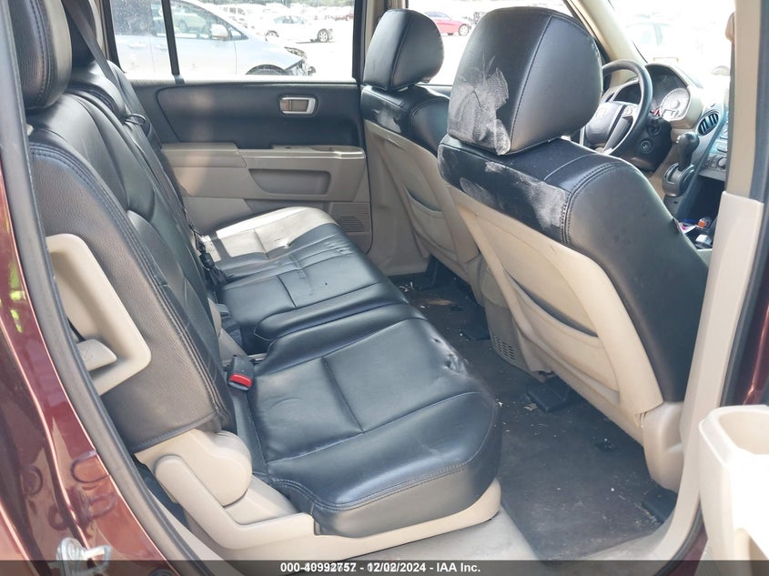 2012 Honda Pilot Lx VIN: 5FNYF4H21CB057764 Lot: 40992757