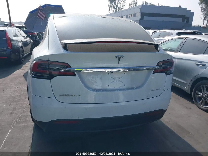 2018 Tesla Model X 100D/75D/P100D VIN: 5YJXCAE21JF143418 Lot: 40993650