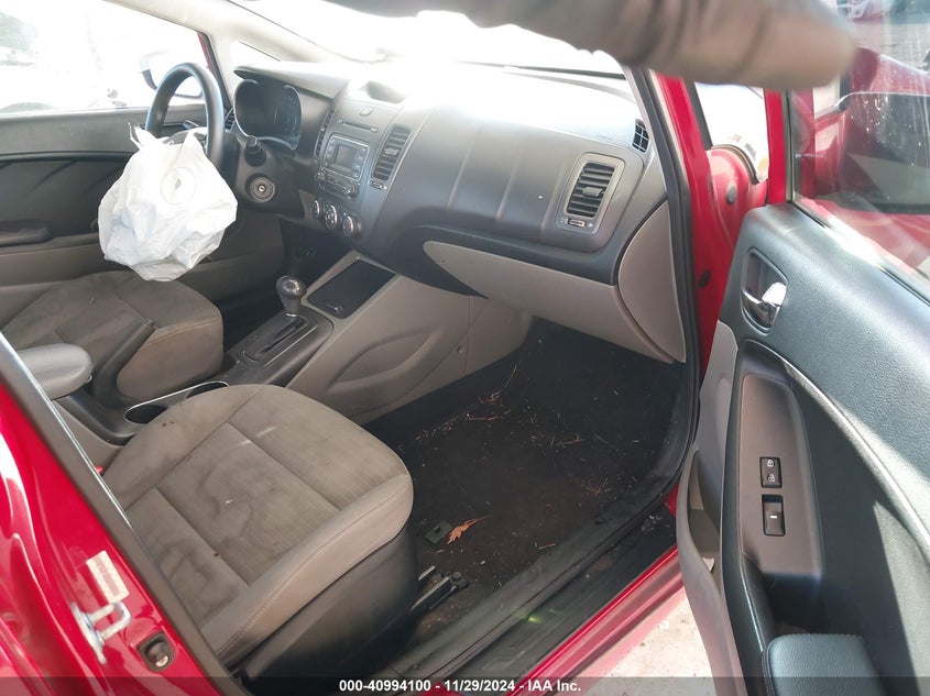2014 KIA FORTE VIN: KNAFX4A67E5211509