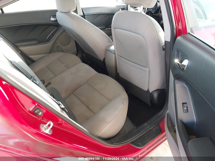 2014 KIA FORTE VIN: KNAFX4A67E5211509