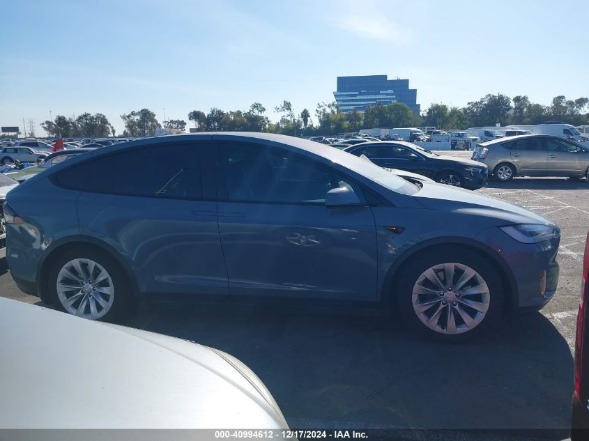 2016 Tesla Model X 60D/70D/75D/90D/P100D VIN: 5YJXCBE21GF020670 Lot: 40994612