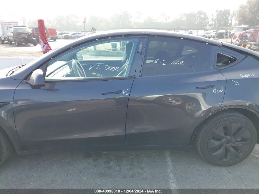 2024 Tesla Model Y Long Range Dual Motor All-Wheel Drive VIN: 7SAYGAEE4RF190394 Lot: 40995318