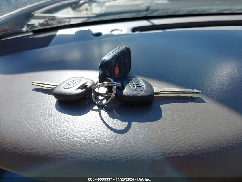 2004 Toyota Camry Xle VIN: 4T1BE32K04U860498 Lot: 40995337