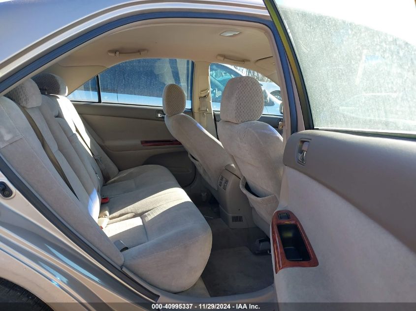 2004 Toyota Camry Xle VIN: 4T1BE32K04U860498 Lot: 40995337