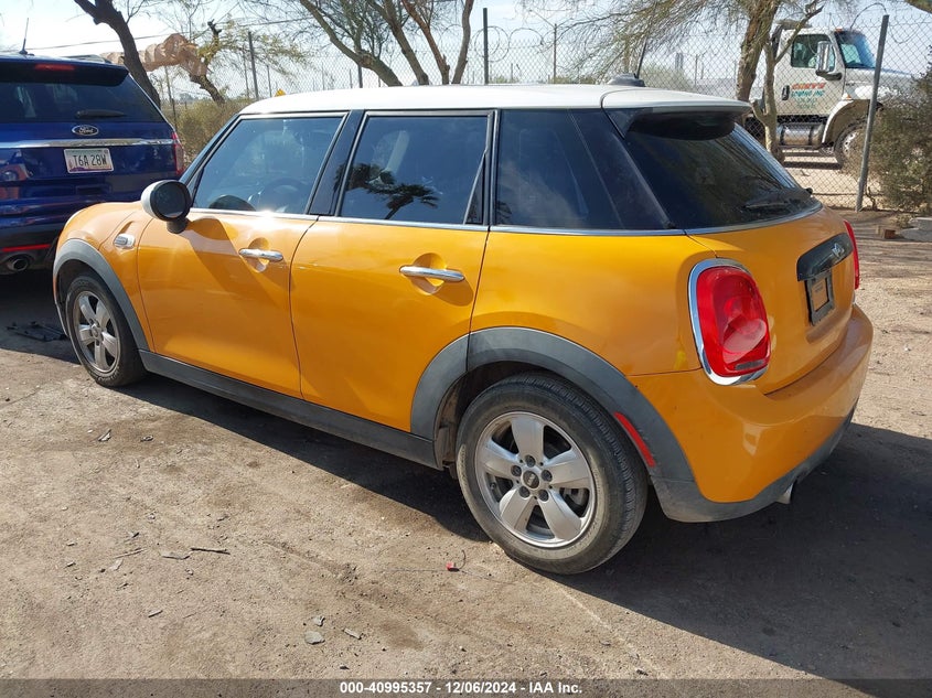 2016 MINI HARDTOP COOPER - WMWXU1C5XG2D08212