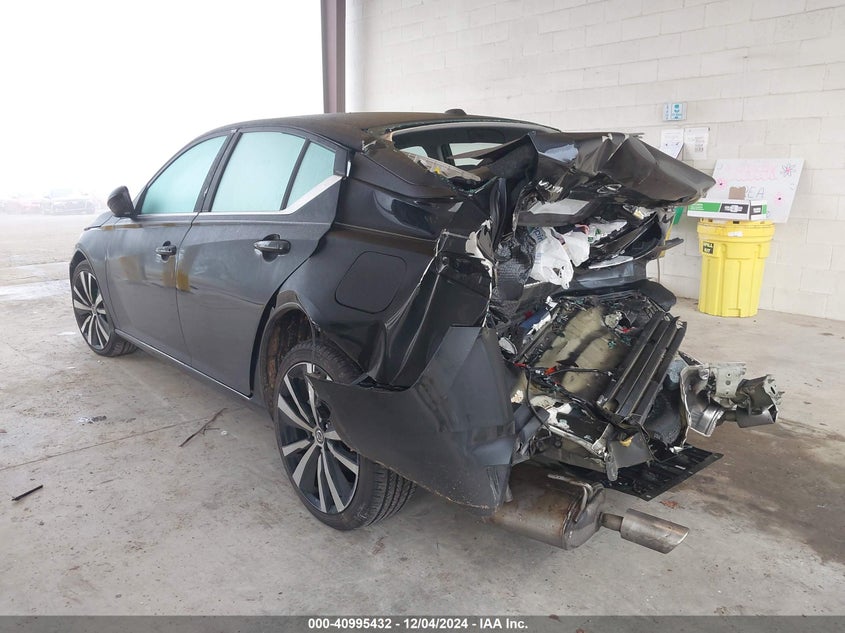 VIN 1N4BL4CW3MN337834 2021 NISSAN ALTIMA SR INTELLIGENT AWD