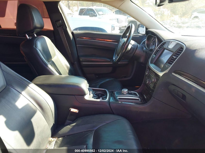 2016 CHRYSLER 300 LIMITED - 2C3CCAAG3GH106331