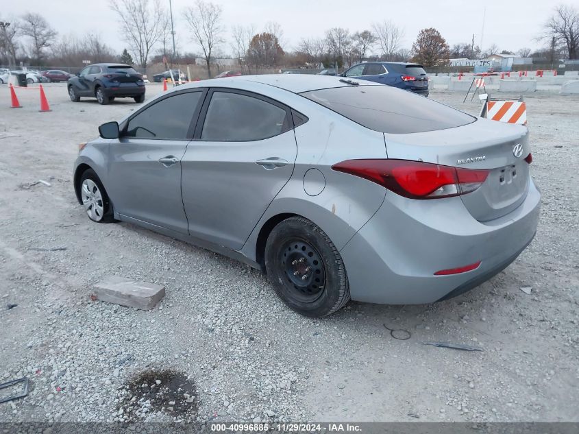 VIN 5NPDH4AE3GH703732 2016 Hyundai Elantra, SE no.3