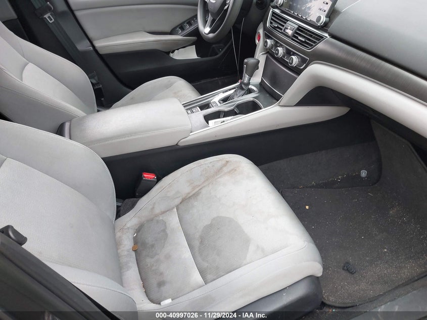 2018 HONDA ACCORD VIN: 1HGCV1F10JA009623