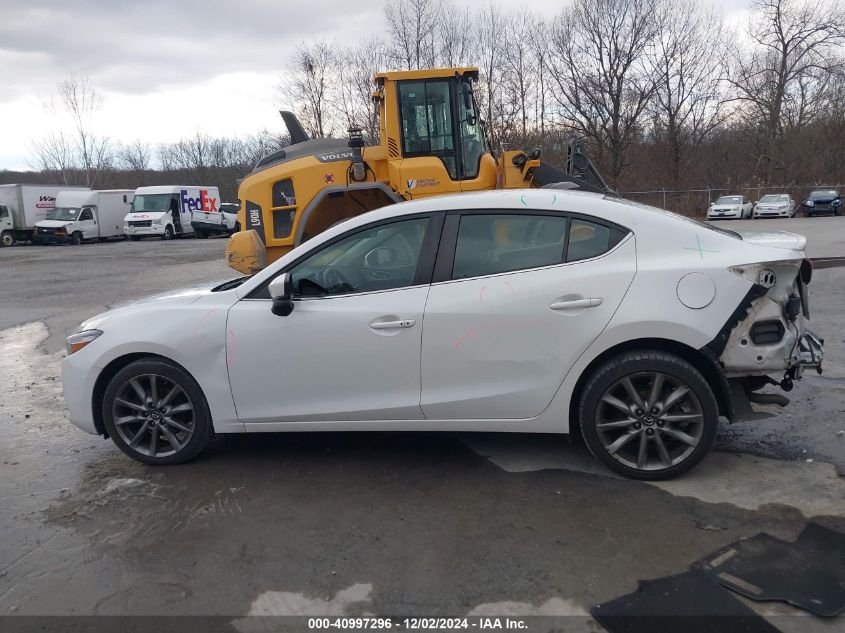 2018 Mazda Mazda3 Touring VIN: 3MZBN1V39JM240694 Lot: 40997296