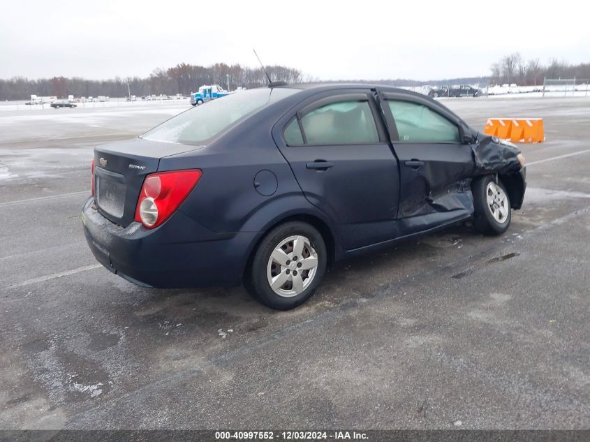 VIN 1G1JA5SH6F4145278 2015 Chevrolet Sonic, Ls Auto no.4