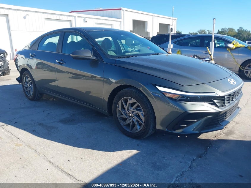 2024 HYUNDAI ELANTRA VIN: KMHLM4DG8RU799348