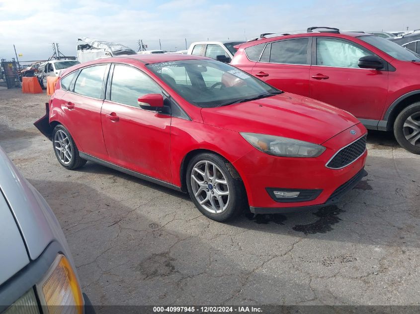 VIN 1FADP3K24FL327365 2015 FORD FOCUS no.1