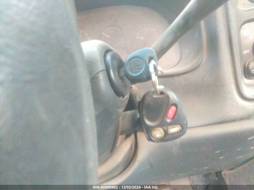 2002 GMC Sierra 2500Hd Sle VIN: 1GTHK29142E113962 Lot: 40998962