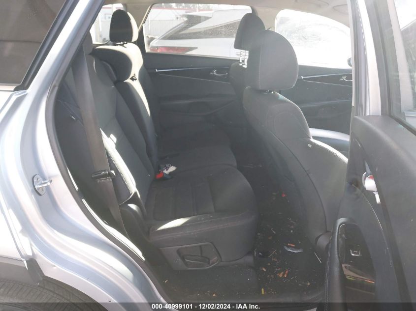 VIN 5XYPG4A37KG553249 2019 KIA SORENTO no.8