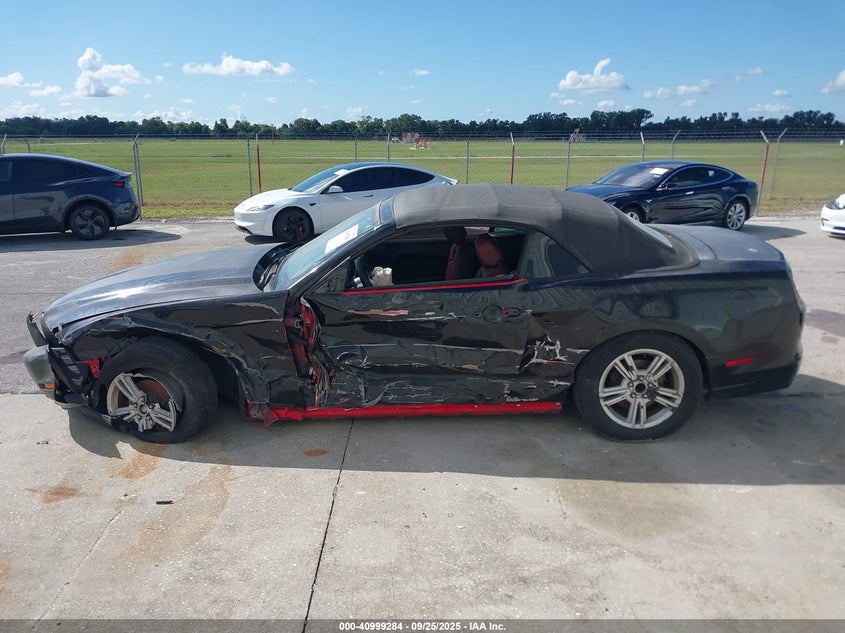 2014 Ford Mustang V6 VIN: 1ZVBP8EM8E5292065 Lot: 40999284