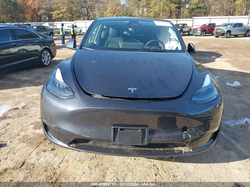 2024 Tesla Model Y Long Range Dual Motor All-Wheel Drive/Rwd VIN: 7SAYGDED3RA304827 Lot: 40999770