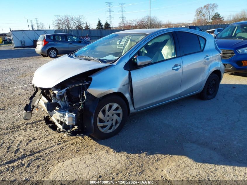 VIN JTDKDTB32F1101694 2015 Toyota Prius, C Two no.2