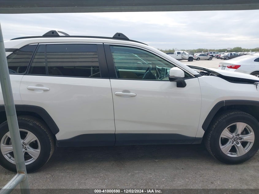 2019 TOYOTA RAV4 XLE - 2T3W1RFV9KW043197