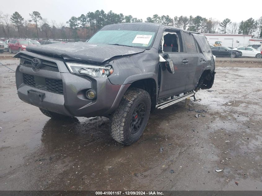 VIN JTEBU5JR3L5827209 2020 TOYOTA 4RUNNER no.2