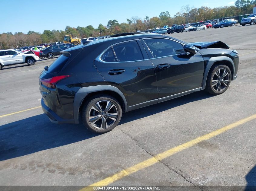 VIN JTHY3JBH2K2007928 2019 LEXUS UX 200 no.4