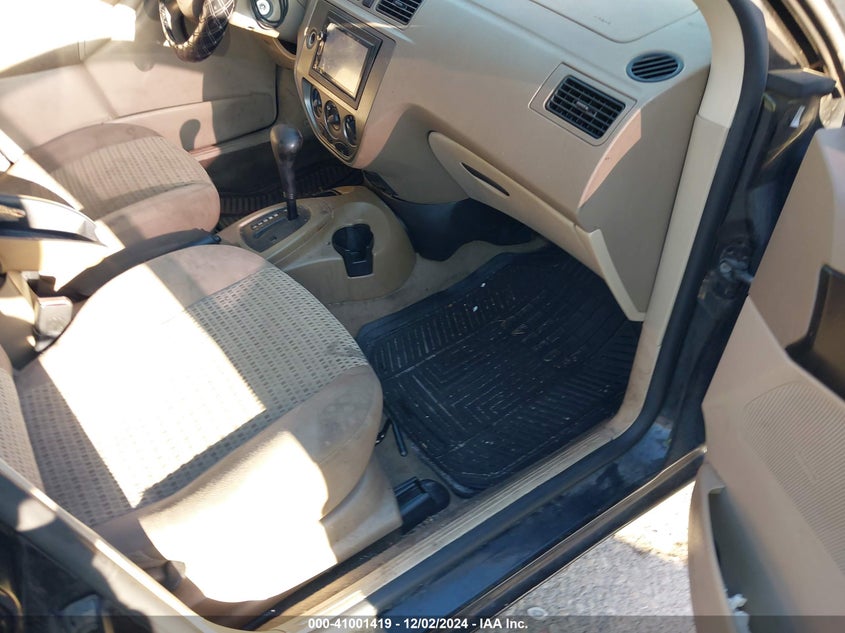 2006 FORD FOCUS VIN: 1FAHP34N06W157027