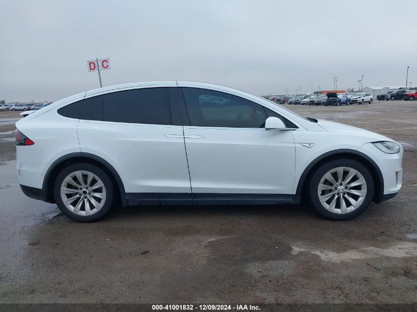 2016 Tesla Model X 60D/70D/75D/90D VIN: 5YJXCAE23GF005825 Lot: 41001832