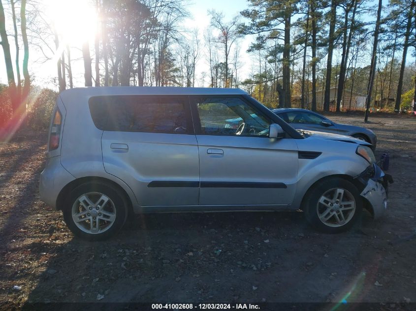 2010 Kia Soul + VIN: KNDJT2A22A7702062 Lot: 41002608