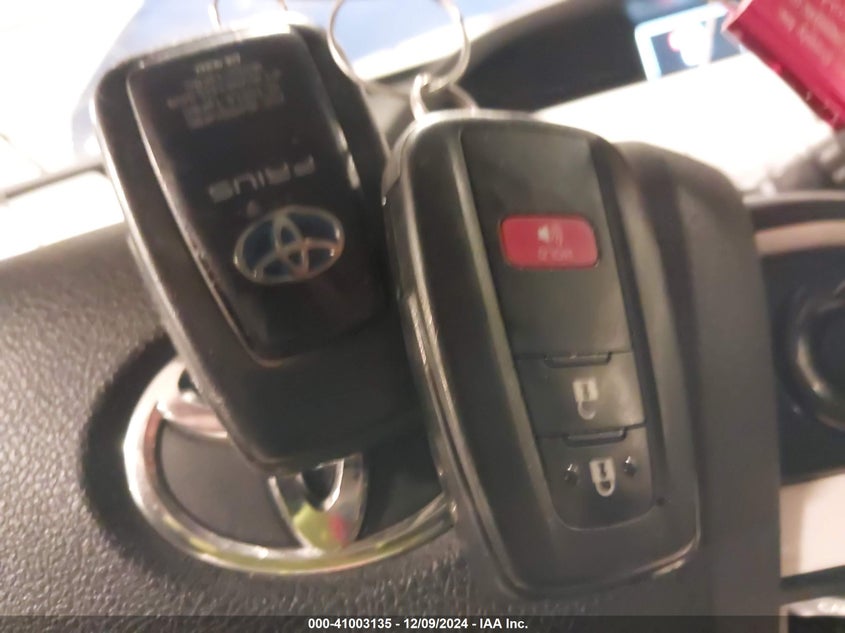 2018 TOYOTA PRIUS VIN: JTDKARFU9J3062243