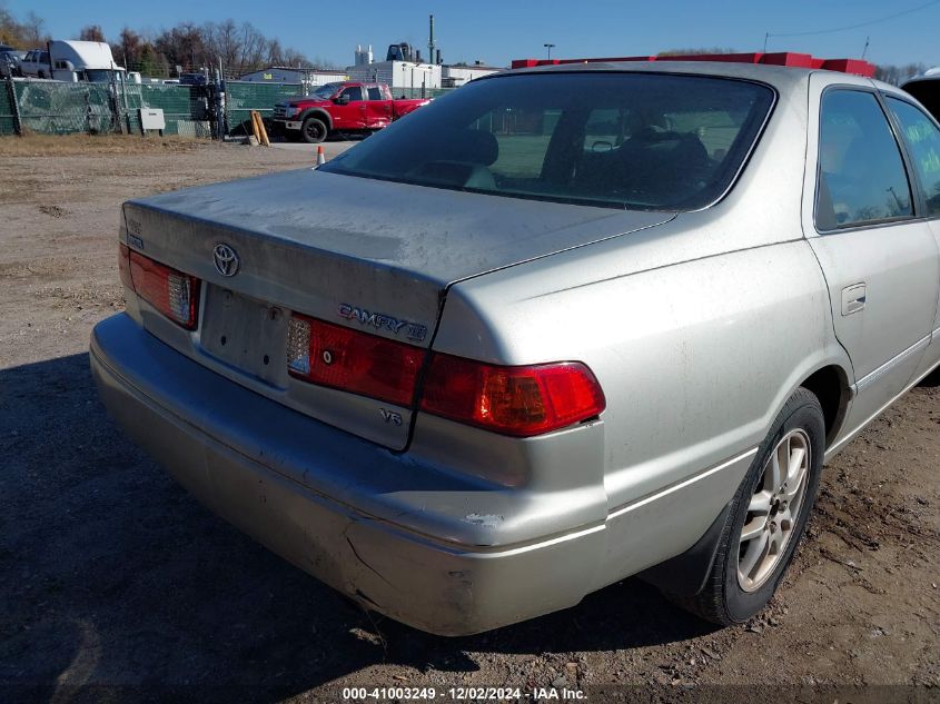 2000 Toyota Camry Xle V6 VIN: 4T1BF28K3YU111795 Lot: 41003249