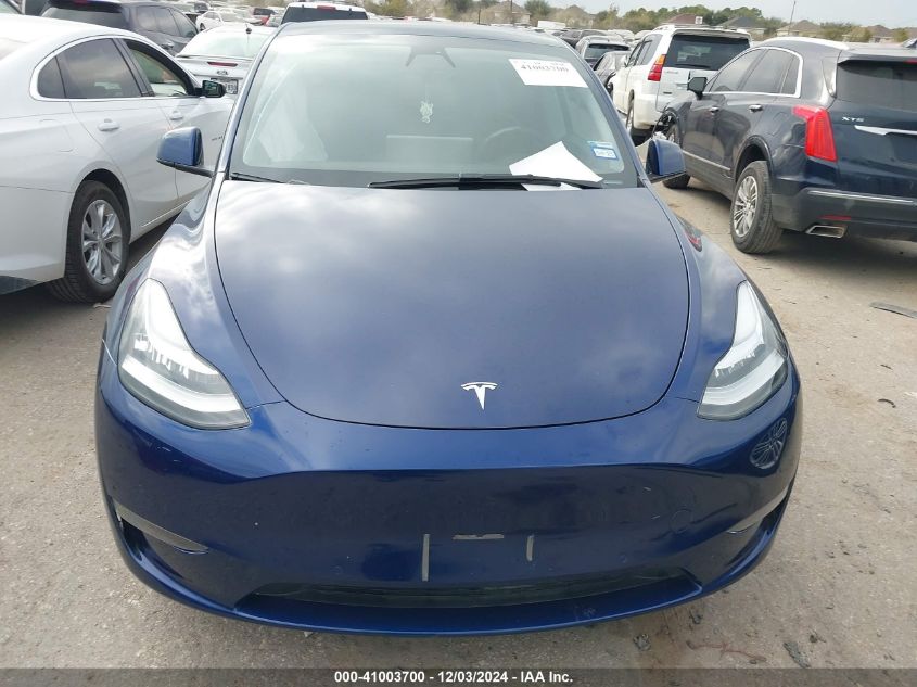 2022 Tesla Model Y Long Range Dual Motor All-Wheel Drive VIN: 7SAYGDEE5NF480073 Lot: 41152899